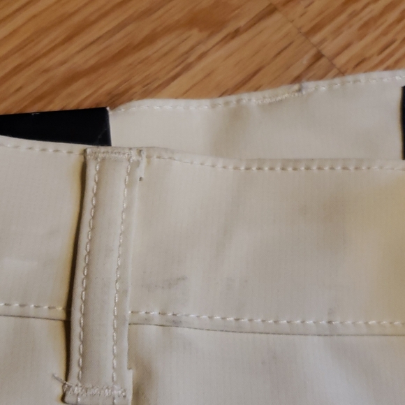 Chaps (stone color) shorts, size 34 - Picture 5 of 9